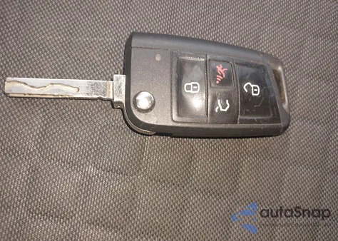 2018 Volkswagen Tiguan 2.0T S из США, поврежденный, VIN 3VV1B7AX8JM156869